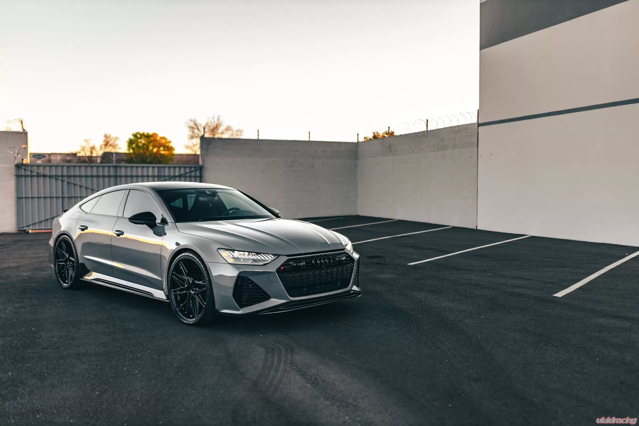 Audi RS 7 C8 Carbon Fiber Front Lip - Image 14