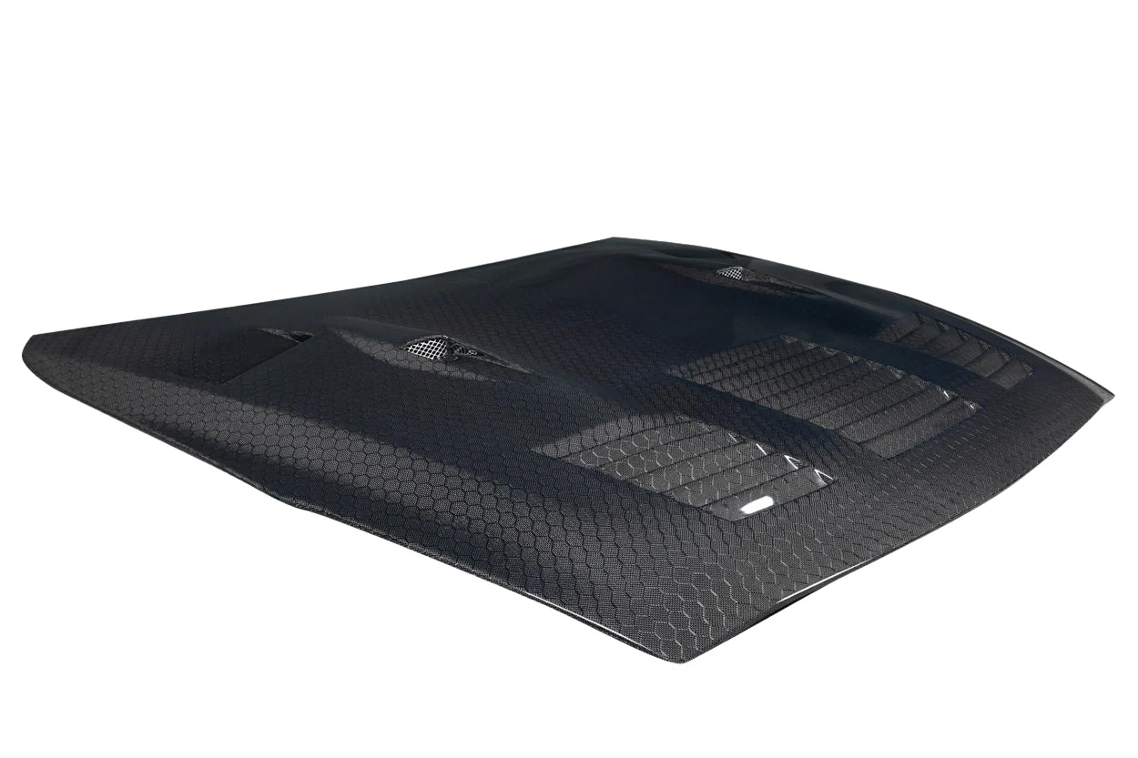 Nissan GT-R R35 (2009-2016) Carbon Fiber Geo6ix GT2 Hood - Image 2