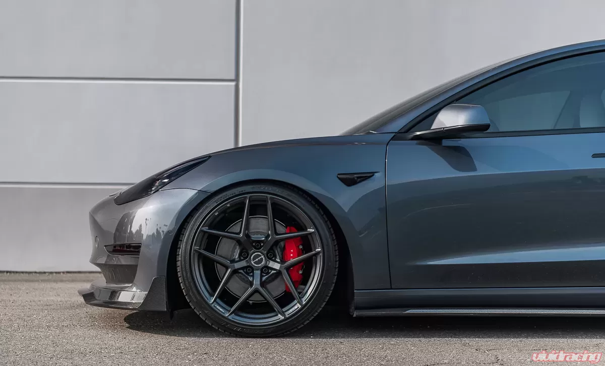 Tesla Model 3 Gloss Carbon Fiber Side Skirts - Image 5