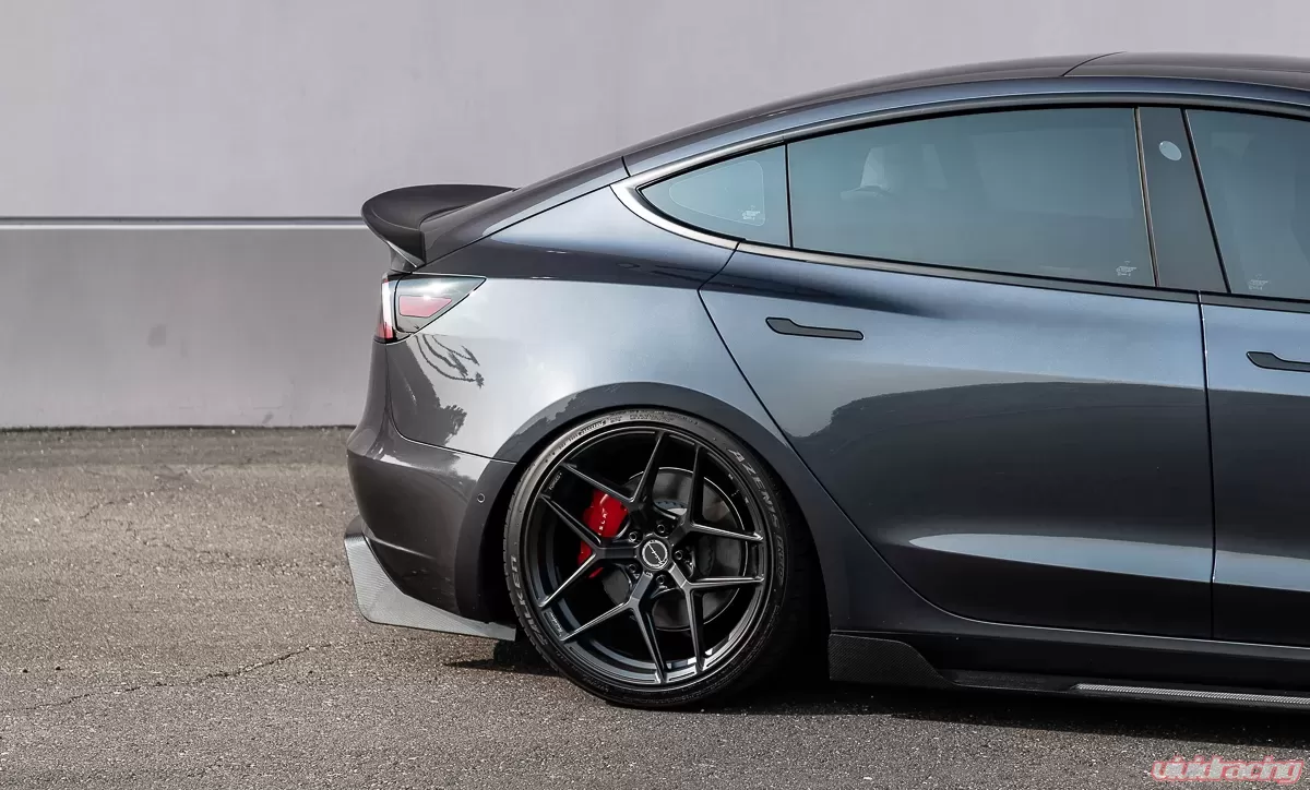 Tesla Model 3 Gloss Carbon Fiber Trunk Spoiler - Image 8